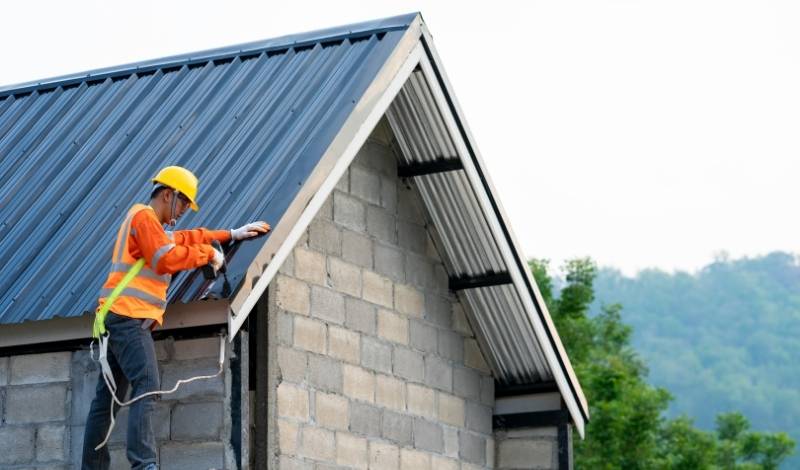 Roof Replacement in Seattle